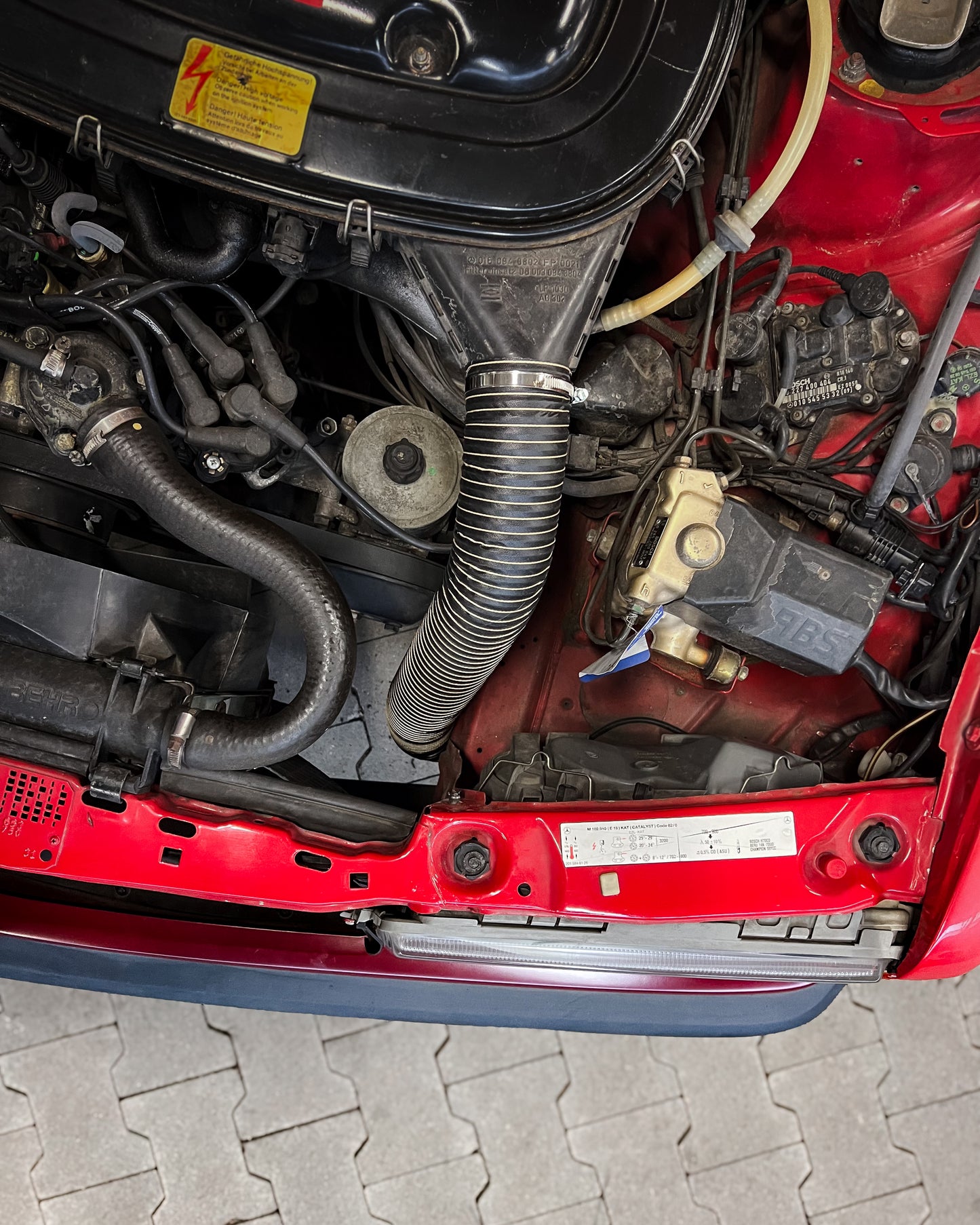 Cold Air Intake "OEM Stoßstange" Mercedes W201 190E