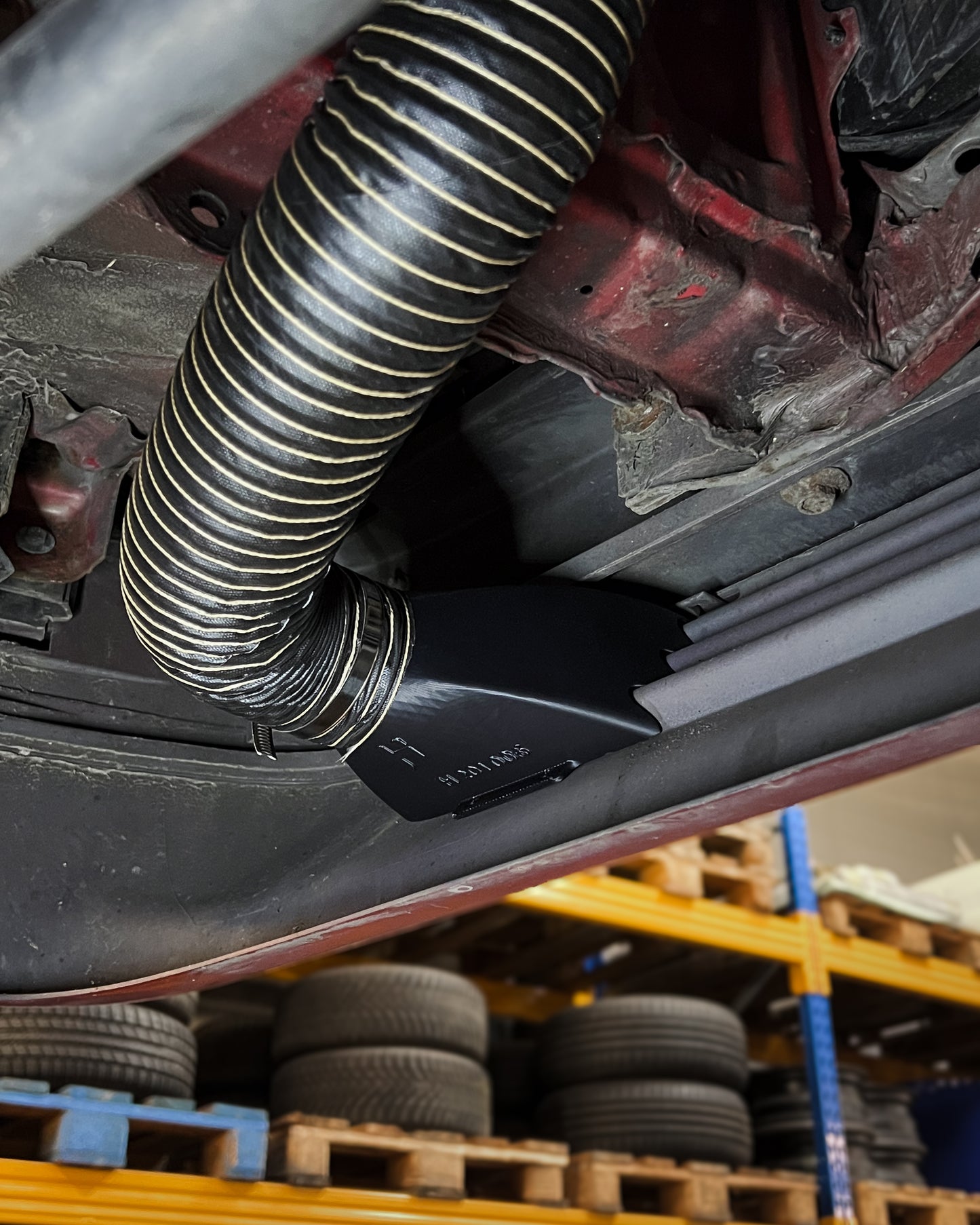 Cold Air Intake "OEM Stoßstange" Mercedes W201 190E