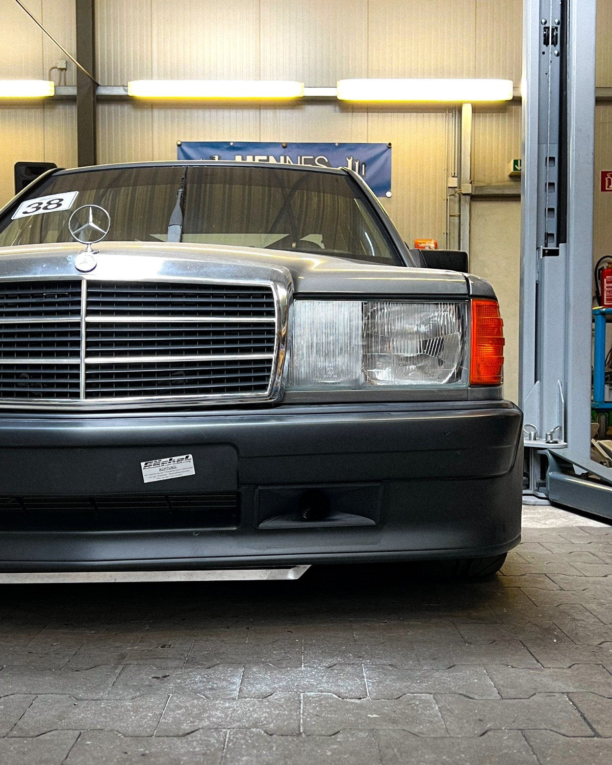 Ram Air Intake "16v Stoßstange" - Mercedes W201 190E 1.8/2.0/2.3 M102, 2.6/3.0 M103 (Fahrerseite)