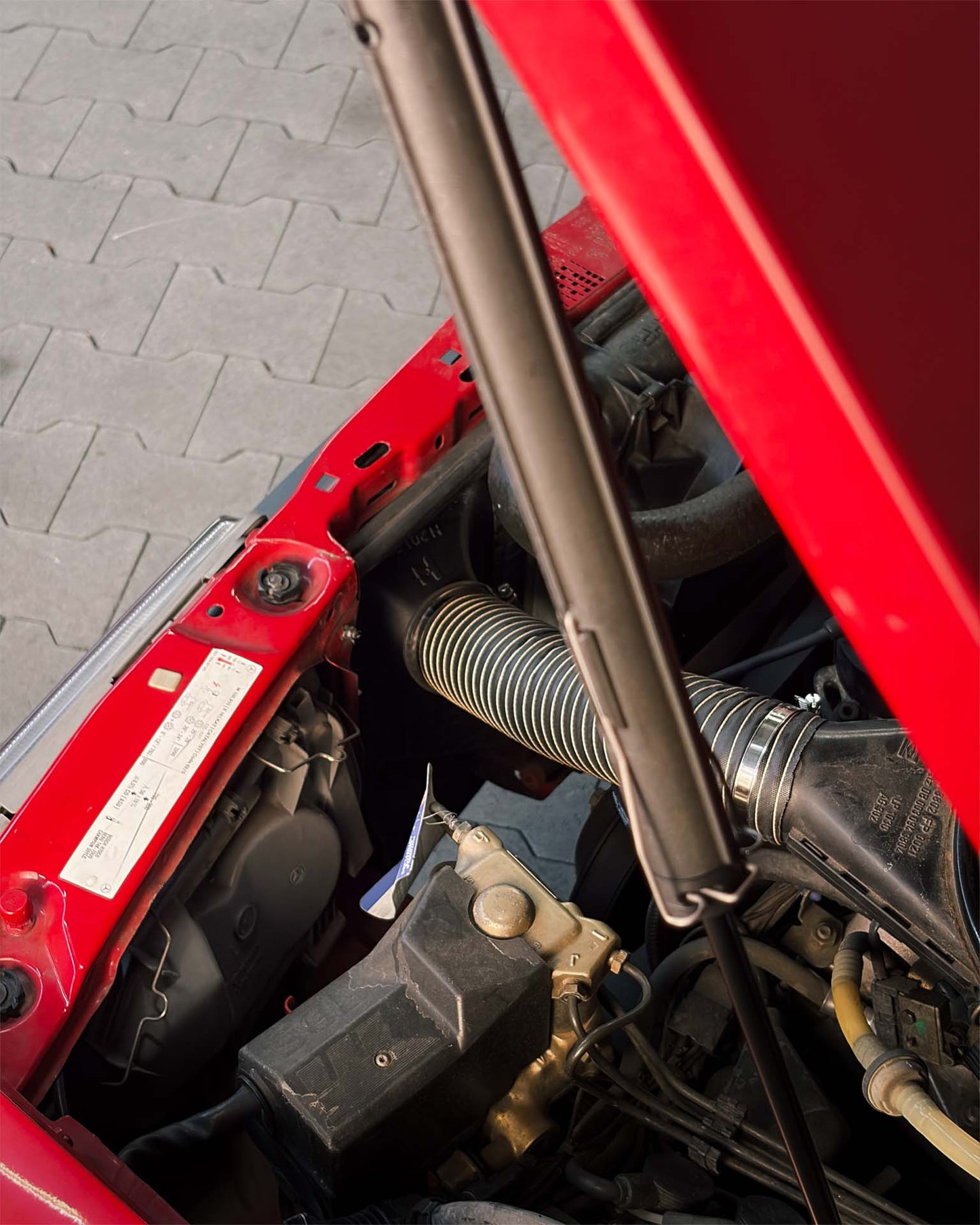 Ram Air Intake Mercedes W201 190E M102