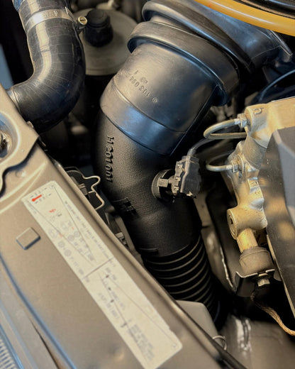 Cold Air Intake "OEM Stoßstange" Mercedes W201 190E
